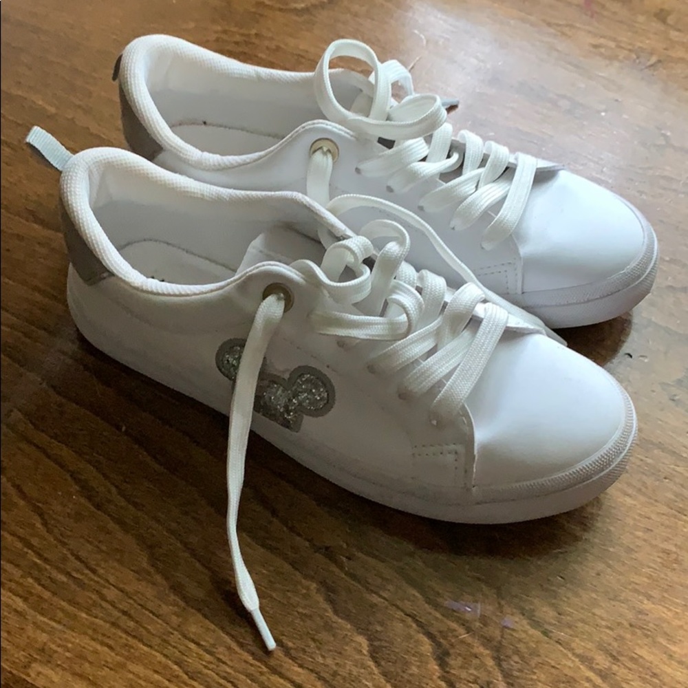 Mickey Mouse tennis shoes